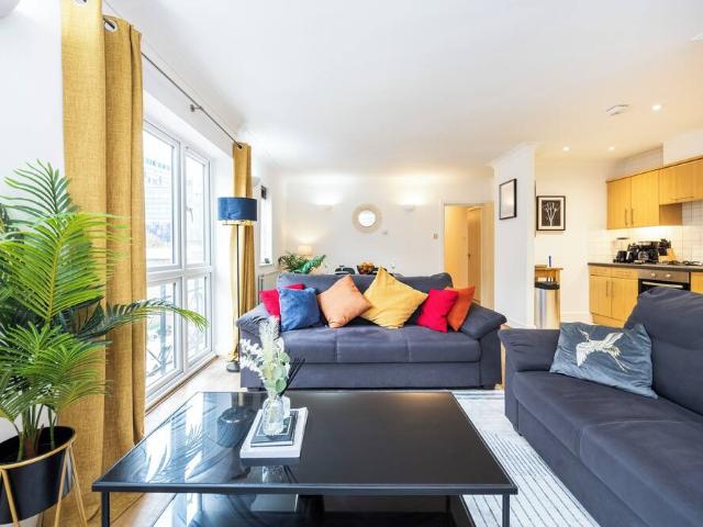 London, E1 2EG, United Kingdom | 2 bed apartment for rent #160266954 | Rentberry