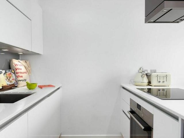London, E1 6GT, United Kingdom | 2 bed apartment for rent #117055007 | Rentberry