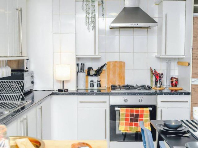 London, E1 6SA, United Kingdom | 2 bed apartment for rent #165856761 | Rentberry