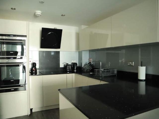 London, E1 8NF, United Kingdom | 2 bed apartment for rent #147389913 | Rentberry