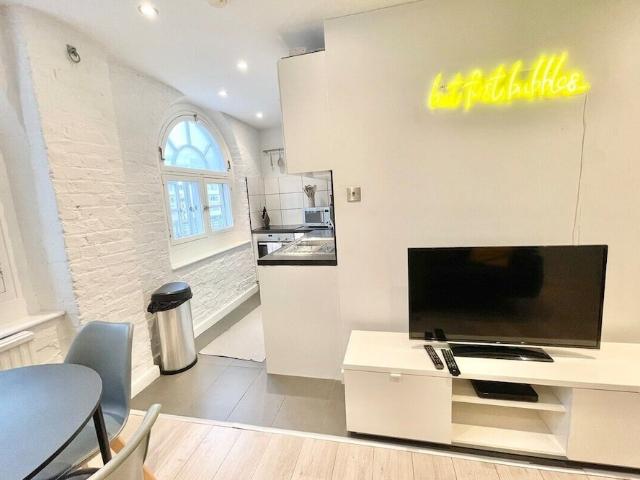 London, E1 8LS, United Kingdom | 1 bed apartment for rent #161550122 | Rentberry