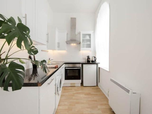 London, E2 8DA, United Kingdom | Studio apartment for rent #168770131 | Rentberry