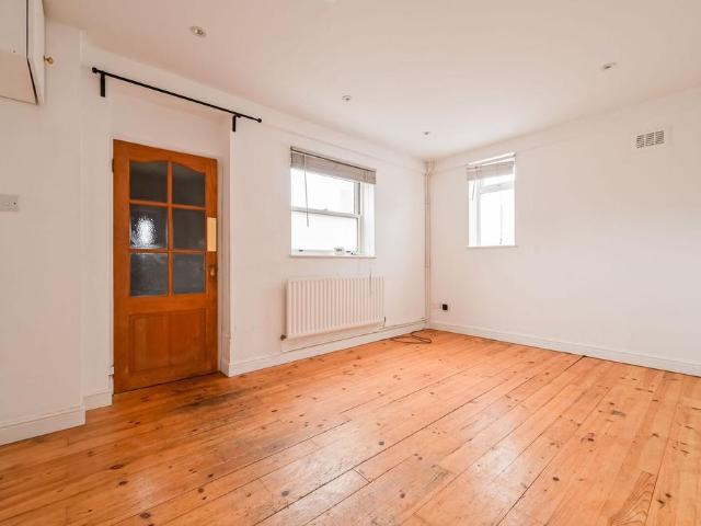 London E3 1 bed flat to rent £1,825 pcm £421 pw