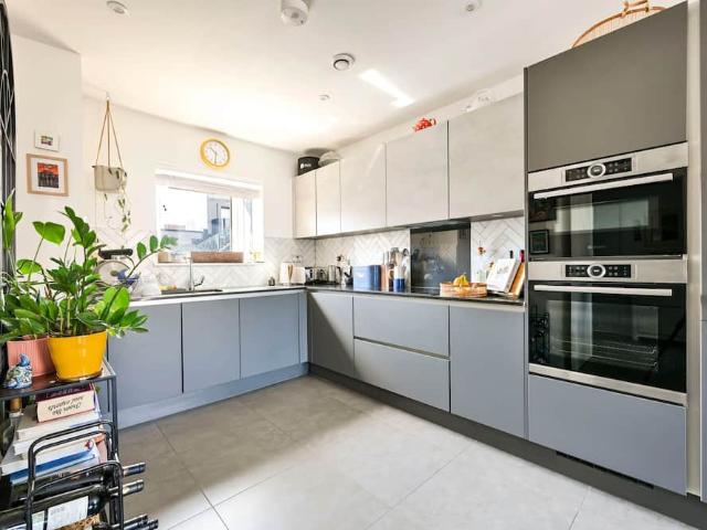 London, E3 2NF, United Kingdom | 1 bed apartment for rent #168683547 | Rentberry
