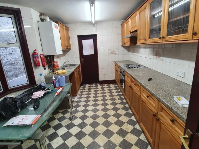 London E7, 3 bed terraced house to rent, £2,500 pcm | PrimeLocation