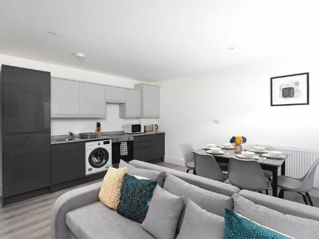 London, EN2 0AJ, United Kingdom | 2 bed house for rent #96301066 | Rentberry