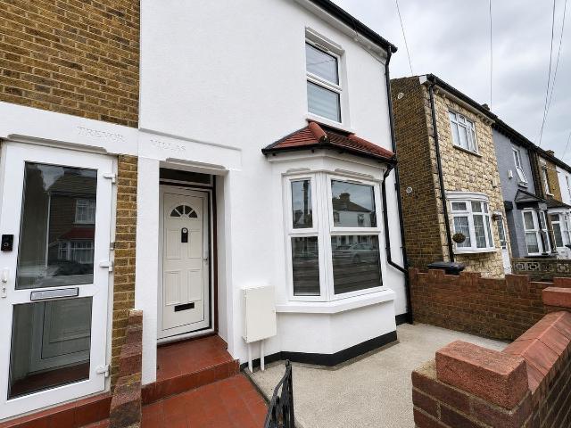 London EN3, 3 bed terraced house to rent, £2,150 pcm | PrimeLocation