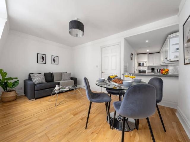 London, EC4A 1LR, United Kingdom | 1 bed apartment for rent #121427725 | Rentberry
