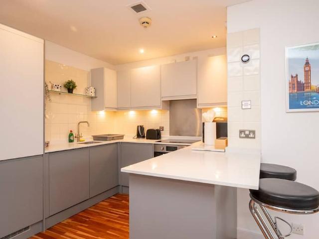 London, EC1M 5UG, United Kingdom | 2 bed apartment for rent #127480724 | Rentberry