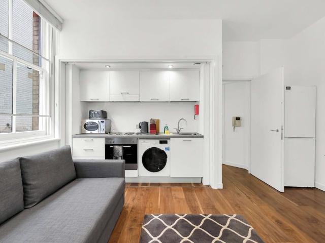 London, EC1N 2JT, United Kingdom | 1 bed apartment for rent #175999217 | Rentberry