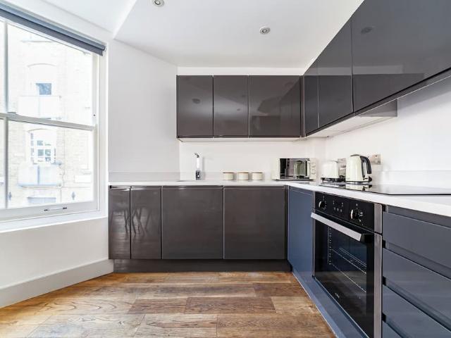 London, EC1V 8BW, United Kingdom | 3 bed apartment for rent #164718056 | Rentberry