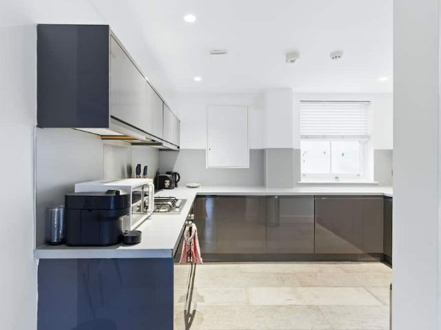 London, EC1V 0DE, United Kingdom | 2 bed apartment for rent #147433394 | Rentberry