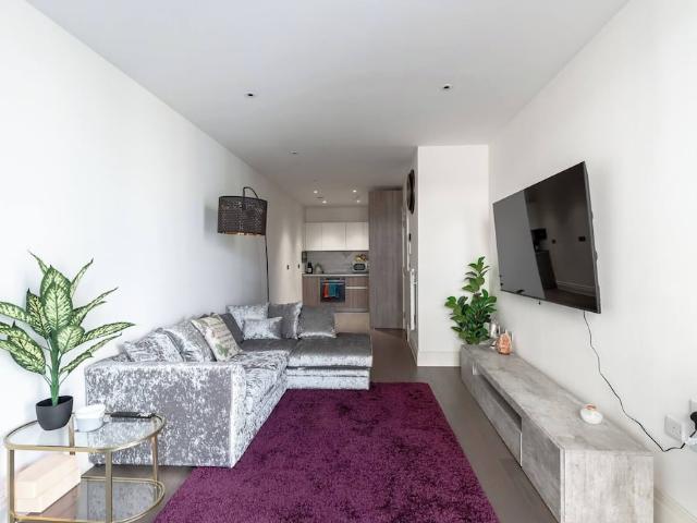 London, KT2 5NZ, United Kingdom | 1 bed apartment for rent #165058075 | Rentberry