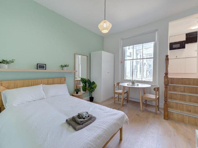 London House Hotel, 81 Kensington Gardens Square, London, W2 4DJ, United Kingdom | Studio apartment for rent #139545172 | Rentberry
