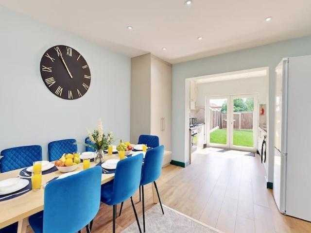 London, HA9 6RX, United Kingdom | 5 bed house for rent #160308306 | Rentberry