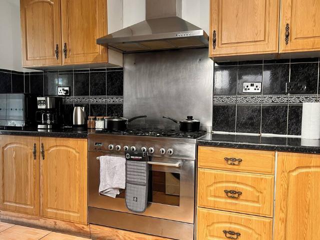 London, HA3 7SY, United Kingdom | 3 bed house for rent #165949267 | Rentberry