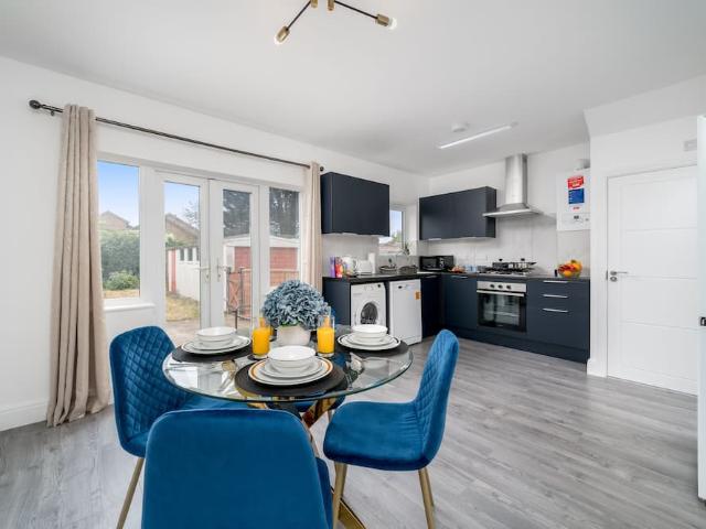 London, HA3 9BU, United Kingdom | 3 bed house for rent #104149660 | Rentberry