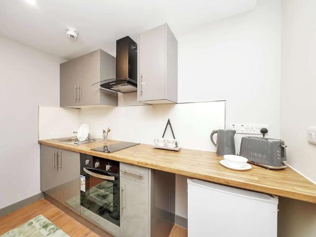 London, IG1 4NF, United Kingdom | Studio apartment for rent #167295114 | Rentberry