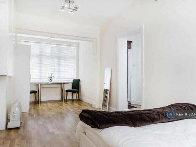 London, London, NW11 1 bed flat to rent £1,095 pcm £253 pw