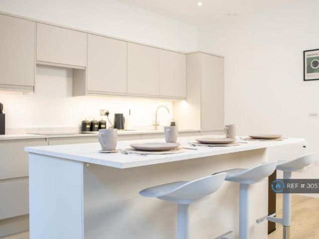 London, London, NW1 4 bed flat to rent £5,900 pcm £1,362 pw