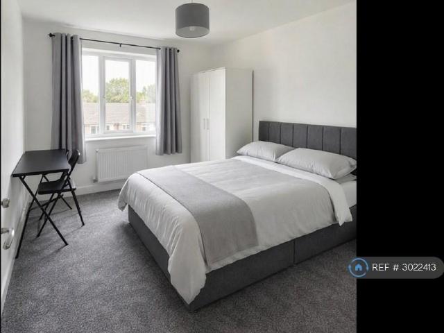 London, London, E6 1 bed in a house share to rent £850 pcm £196 pw