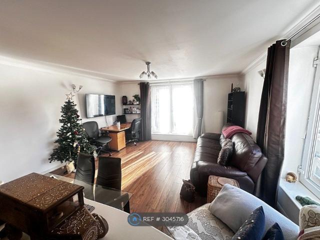 London, London E14, 1 bed flat to rent, £2,100 pcm | PrimeLocation