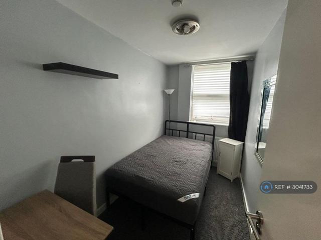 London, London, SE13 1 bed in a house share to rent £750 pcm £173 pw