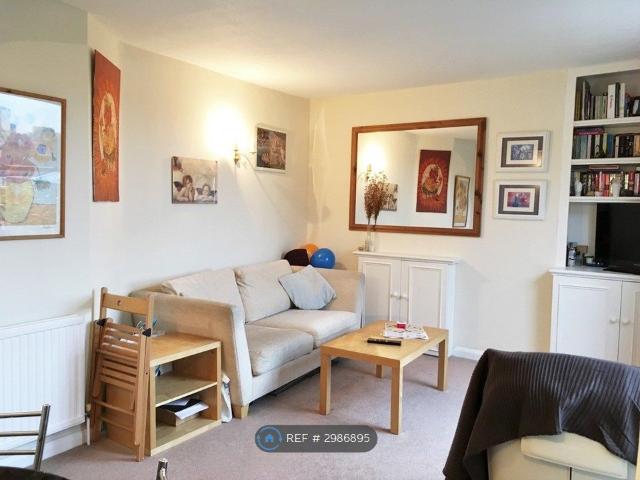 London, London W14, 2 bed flat to rent, £2,495 pcm | PrimeLocation