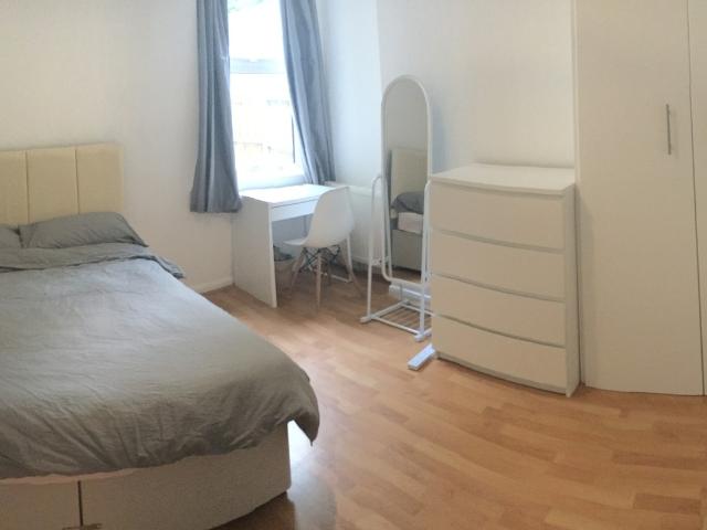 London, Ladywell, ENGLAND, GB | Room for rent #153215909 | Rentberry