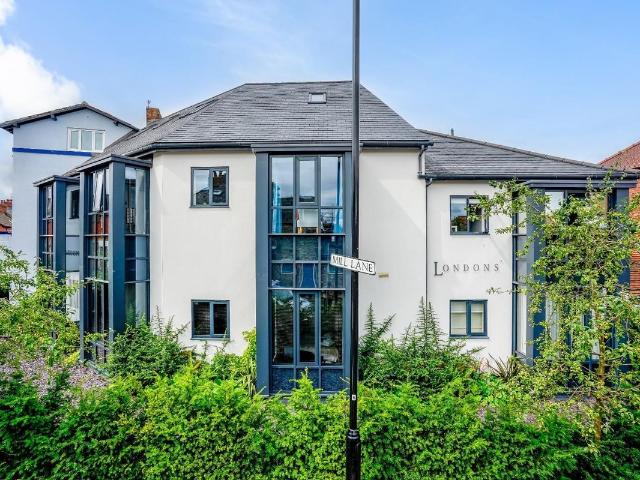 London Mews, Hawthorn Grove, York YO31, 2 bed flat to rent, £1,500 pcm | PrimeLocation