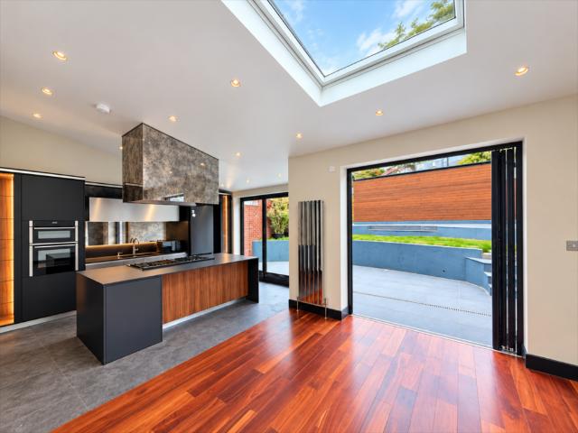 London N14 3 bed semi detached house to rent £2,950 pcm £681 pw
