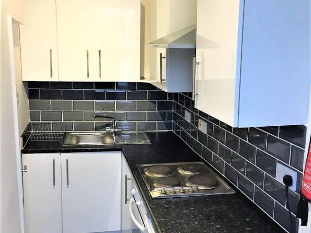 London N15, Studio to rent, £1,350 pcm | PrimeLocation