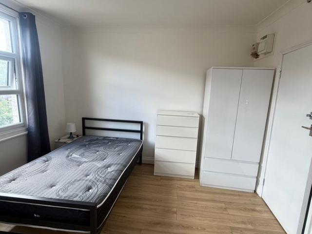 London N15, 1 bed flat to rent, £1,250 pcm | PrimeLocation