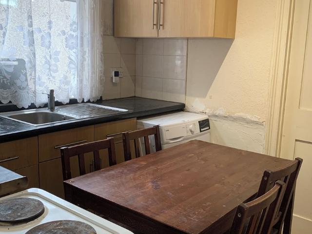London, N15 4AY, United Kingdom | 3 bed apartment for rent #105949636 | Rentberry