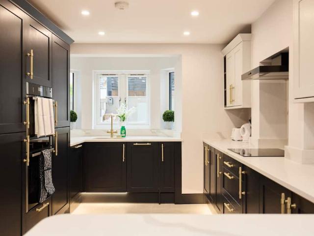 London, N16 0BT, United Kingdom | 5 bed townhouse for rent #165289438 | Rentberry
