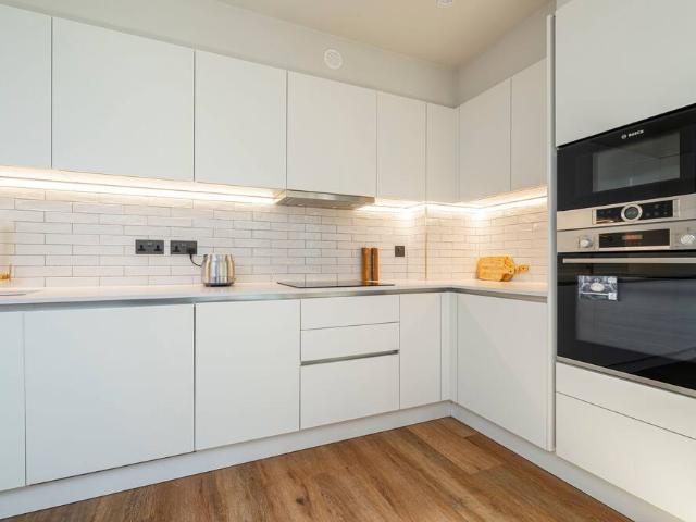 London, N17 9ZS, United Kingdom | 2 bed apartment for rent #167294394 | Rentberry