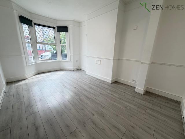 London N18 3 bed terraced house to rent £2,400 pcm £554 pw