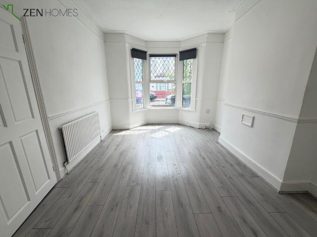 London N18 3 bed terraced house to rent £2,300 pcm £531 pw