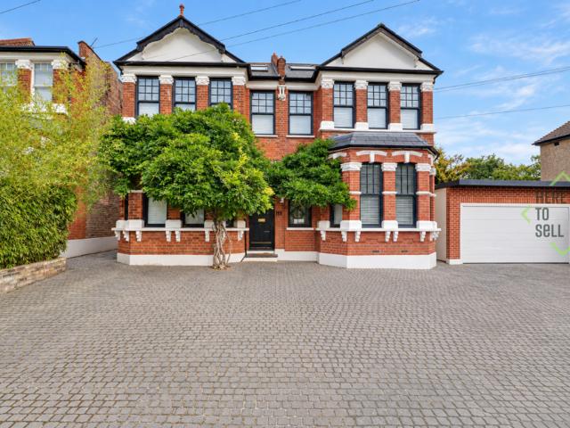 London N12 Studio to rent £1,400 pcm £323 pw
