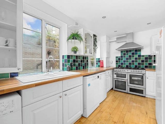 London, N1 6BF, United Kingdom | 5 bed townhouse for rent #167377575 | Rentberry