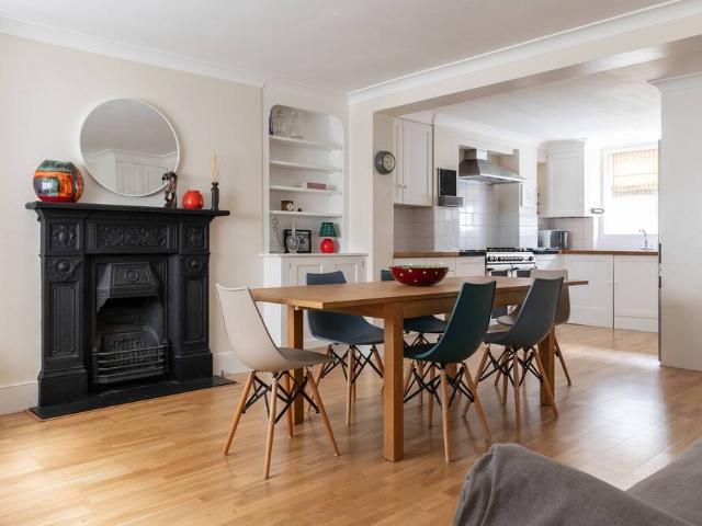 London, N1 8DH, United Kingdom | 4 bed townhouse for rent #170860627 | Rentberry