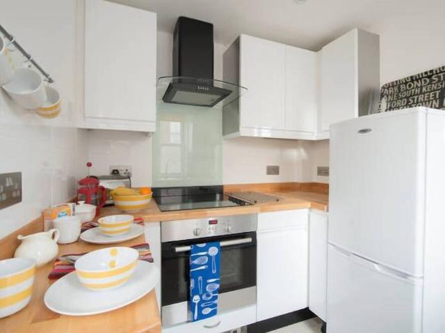 London, N4 2QJ, United Kingdom | 2 bed townhouse for rent #95864384 | Rentberry