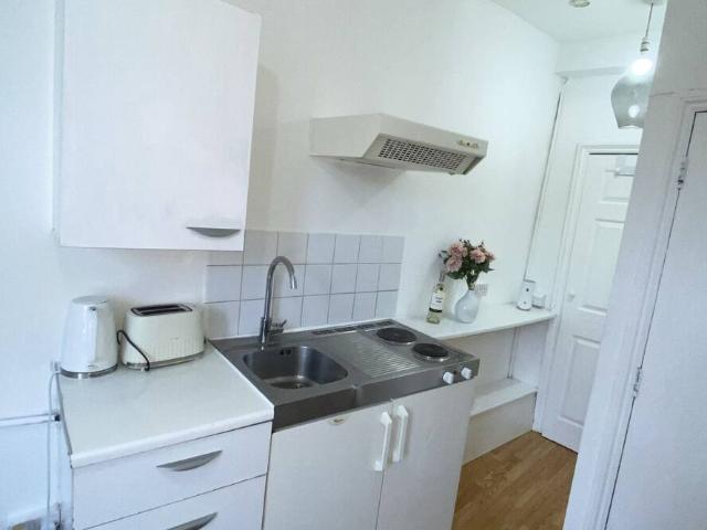 London, N6 4ER, United Kingdom | Studio apartment for rent #104197929 | Rentberry
