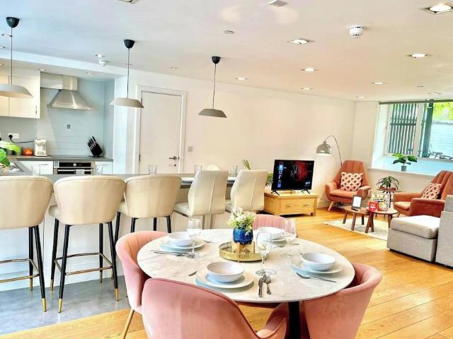 London, N7 9JL, United Kingdom | 3 bed house for rent #96312191 | Rentberry