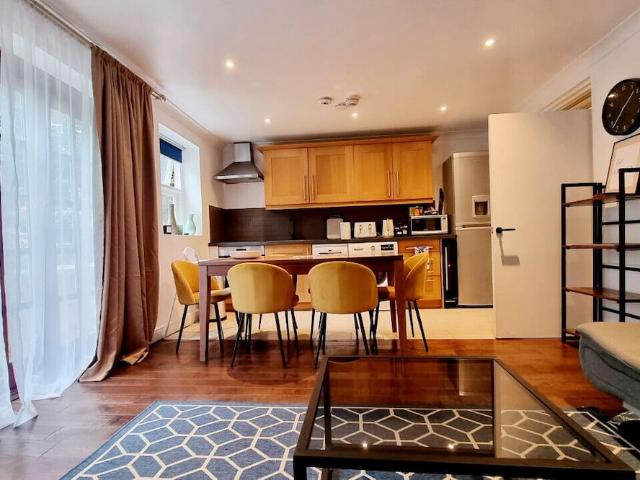 London, N7 9SL, United Kingdom | 3 bed apartment for rent #117326653 | Rentberry