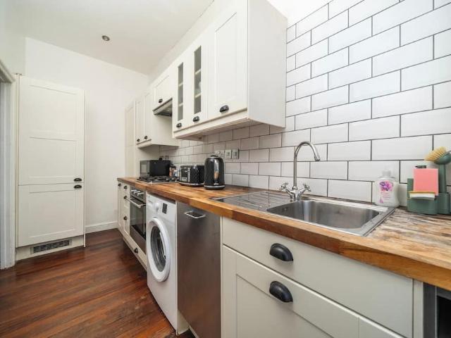London, N8 0RP, United Kingdom | 2 bed apartment for rent #172262272 | Rentberry