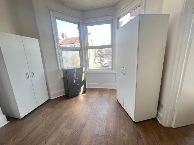 London N8, 1 bed flat to rent, £1,150 pcm | PrimeLocation