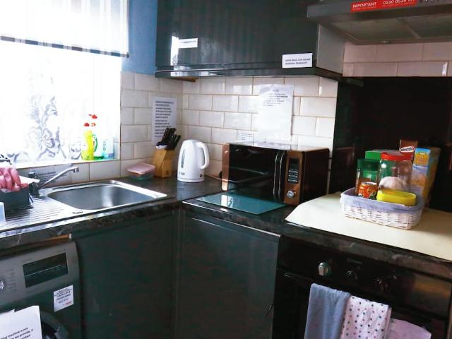 London, N9 8JH, United Kingdom | 4 bed townhouse for rent #165856088 | Rentberry