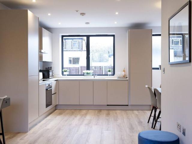 London, NW4 2AE, United Kingdom | 3 bed house for rent #116831135 | Rentberry
