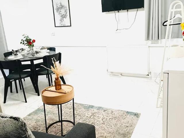 London, NW5 1AE, United Kingdom | 1 bed apartment for rent #161198975 | Rentberry